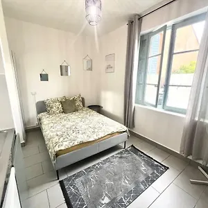 Appartement Rdc, Le Refuge Urbain, Villeurbanne