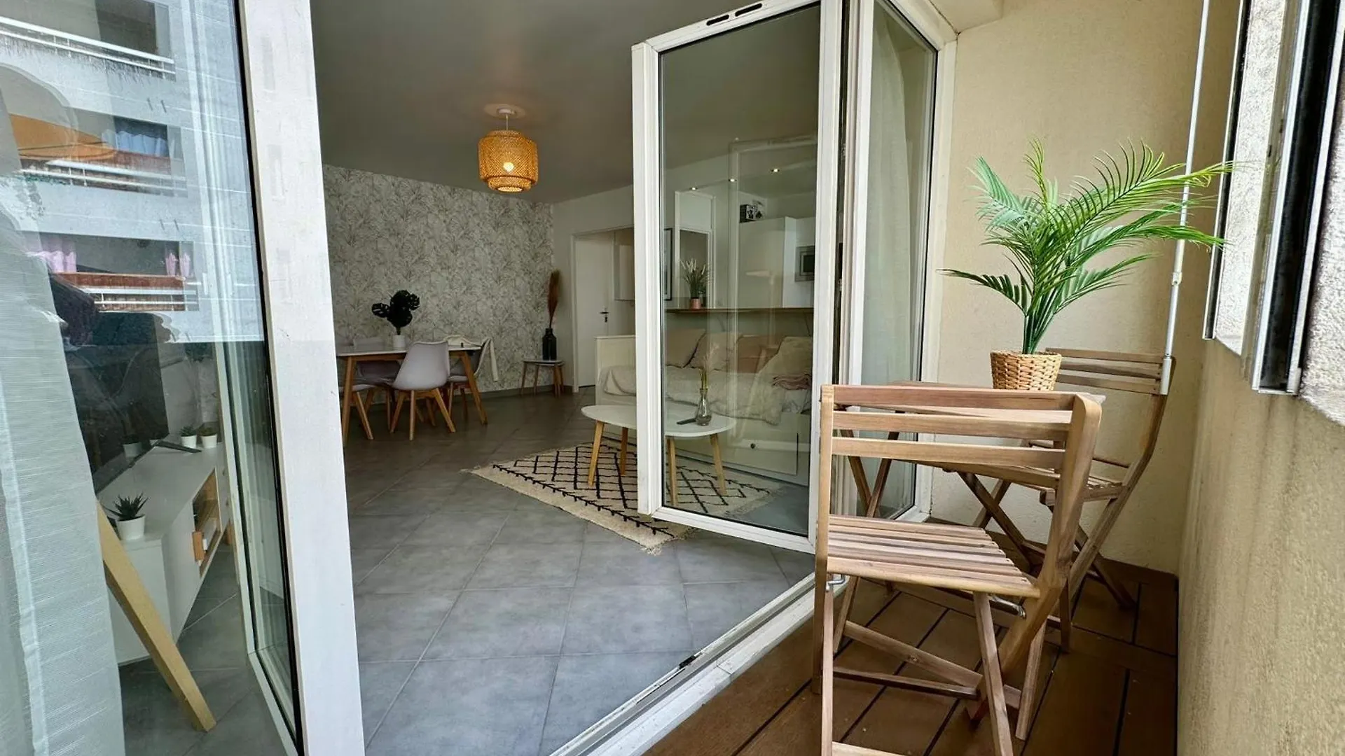 Suite Mendoza Villeurbanne France